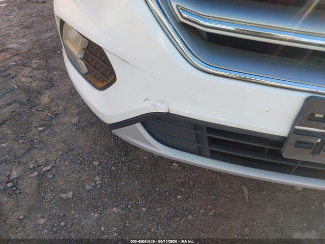 Продажа на аукционе авто 2017 Ford Escape Se, vin: 1FMCU9GD1HUD94414, номер лота: 45068636