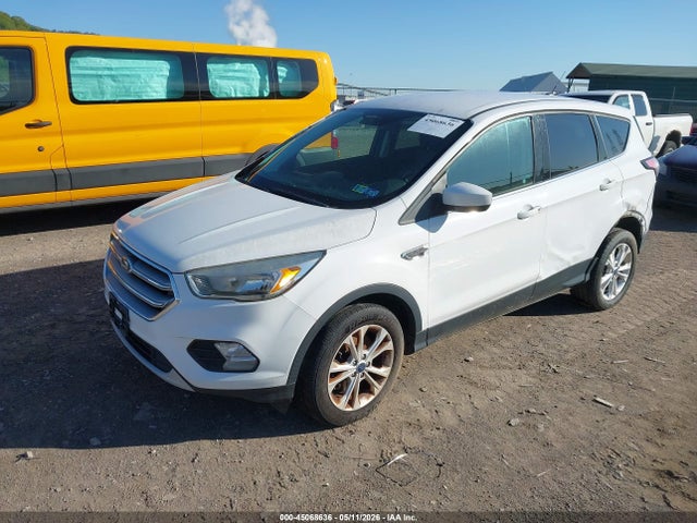 Продажа на аукционе авто 2017 Ford Escape Se, vin: 1FMCU9GD1HUD94414, номер лота: 45068636