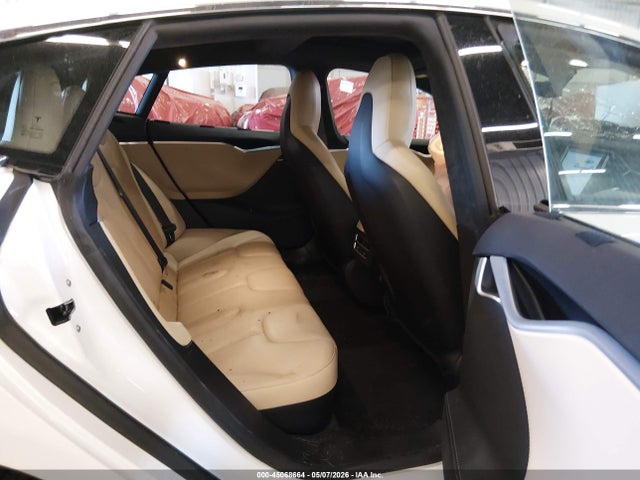 Tesla Model S P85 2014 5YJSA1H13EFP63681 Image 8