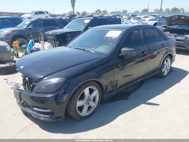45068665 :رقم المزاد ، WDDGF5EB3BR152072 vin ، 2011 Mercedes-benz C 300 Luxury/sport مزاد بيع