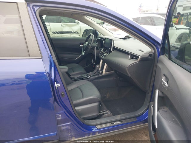 2022 Toyota Corolla Cross Xle მანქანა იყიდება აუქციონზე, vin: 7MUDAAAG8NV009362, აუქციონის ნომერი: 45068671
