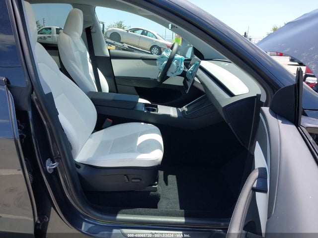 Продажа на аукционе авто 2026 Tesla Model Y, vin: 7SAYGDEE1TF568874, номер лота: 45068720