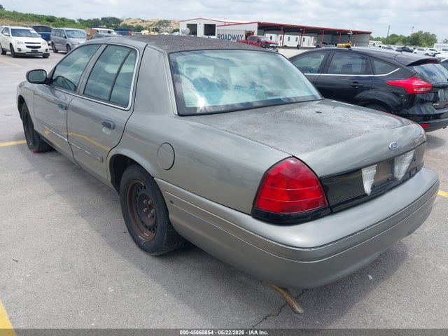 45068854 :رقم المزاد ، 2FAFP71W51X159350 vin ، 2001 Ford Crown Victoria Police Interceptor مزاد بيع