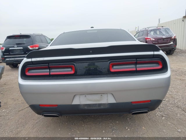 2C3CDZAG4MH599928 Dodge Challenger Sxt
