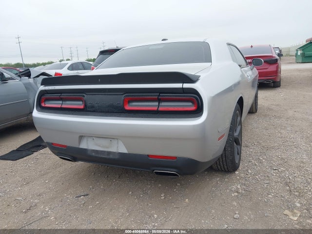 2C3CDZAG4MH599928 Dodge Challenger Sxt