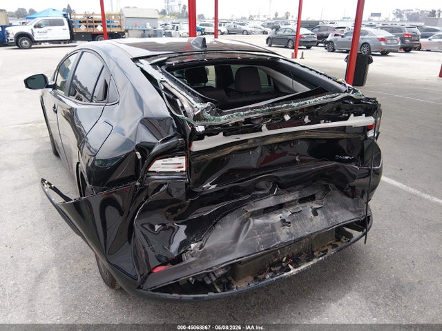 JTDACAAU8T3066849 Toyota Prius Le