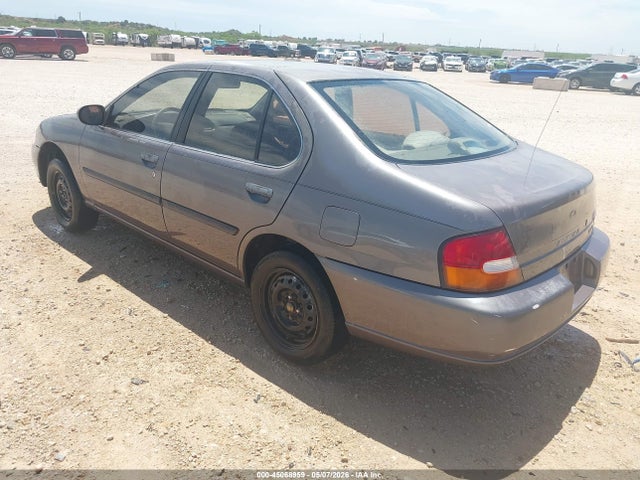 45068959 :رقم المزاد ، 1N4DL01DXWC140984 vin ، 1998 Nissan Altima Gle/gxe/se/xe مزاد بيع