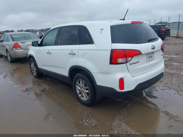 Продажа на аукционе авто 2015 Kia Sorento Lx, vin: 5XYKT3A63FG615021, номер лота: 45068991