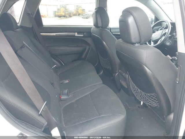 Продажа на аукционе авто 2015 Kia Sorento Lx, vin: 5XYKT3A63FG615021, номер лота: 45068991