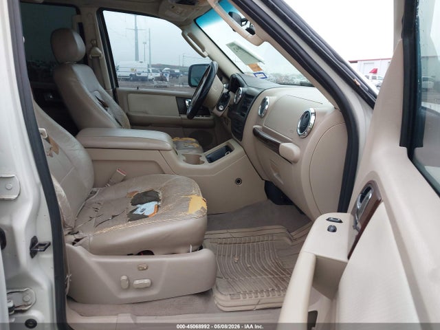 2006 Ford Expedition Limited მანქანა იყიდება აუქციონზე, vin: 1FMFU19576LA33454, აუქციონის ნომერი: 45068992