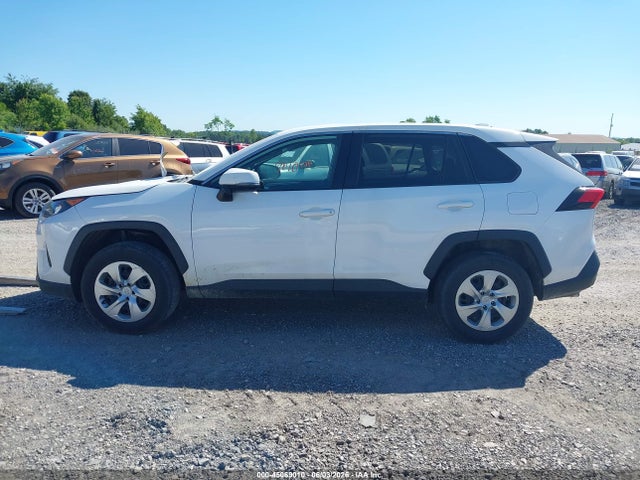 45069010 :رقم المزاد ، 2T3G1RFV4NW268121 vin ، 2022 Toyota Rav4 Le مزاد بيع