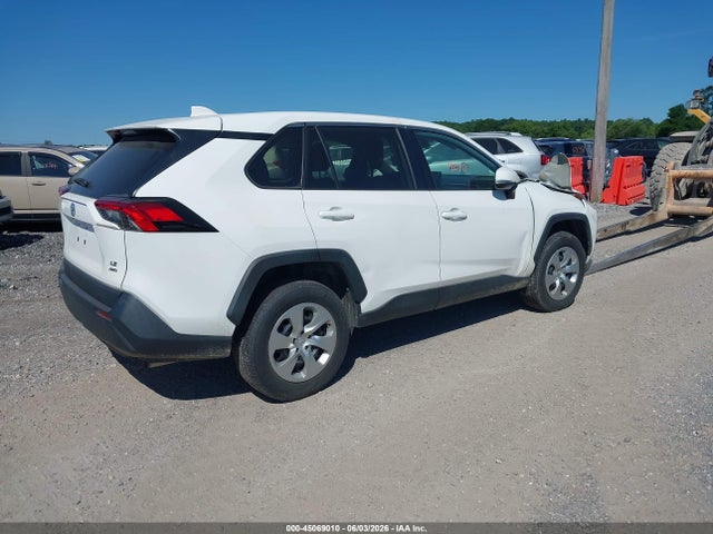 45069010 :رقم المزاد ، 2T3G1RFV4NW268121 vin ، 2022 Toyota Rav4 Le مزاد بيع