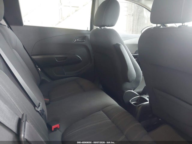 Продажа на аукционе авто 2015 Chevrolet Sonic Lt Auto, vin: 1G1JC6SHXF4122800, номер лота: 45069058