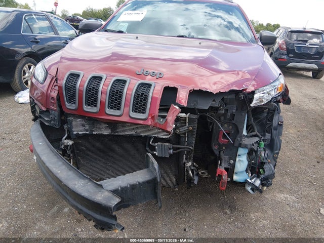 2015 Jeep Cherokee Trailhawk მანქანა იყიდება აუქციონზე, vin: 1C4PJMBS0FW522781, აუქციონის ნომერი: 45069069