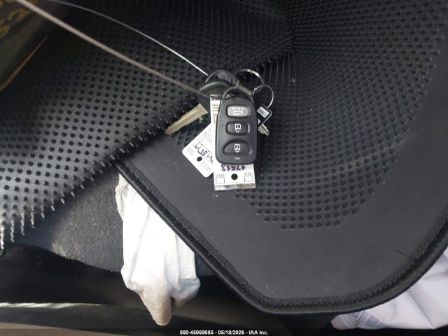 5NPD74LF0JH353881 Hyundai ELANTRA SE