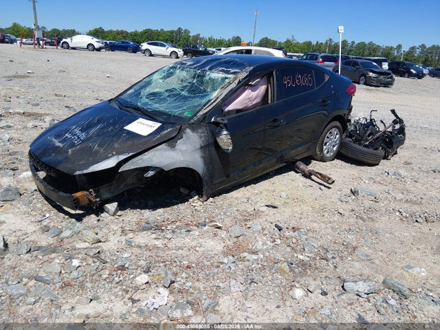 5NPD74LF0JH353881 Hyundai ELANTRA SE