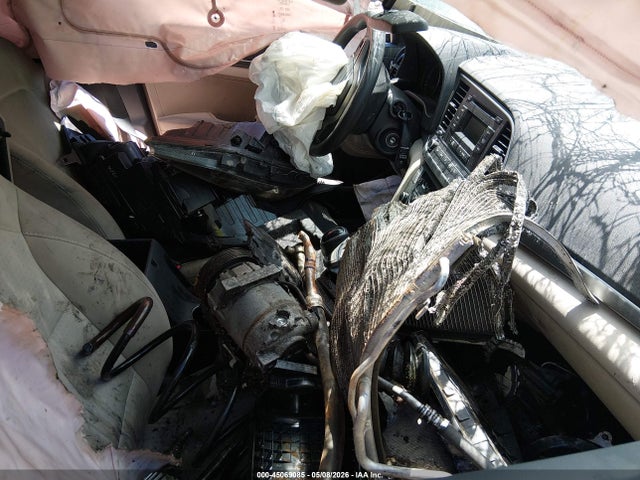 5NPD74LF0JH353881 Hyundai ELANTRA SE