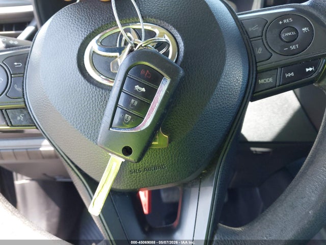 5YFEPRAE9LP097564 Toyota COROLLA LE