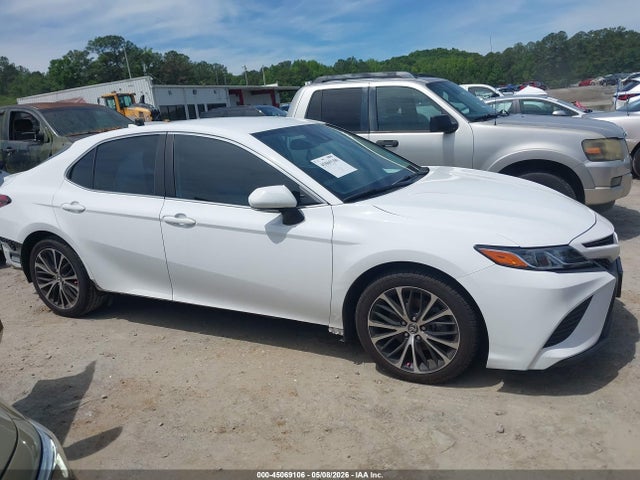 45069106 :رقم المزاد ، 4T1B11HK4KU797040 vin ، 2019 Toyota Camry Se مزاد بيع