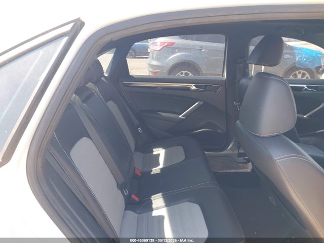 2018 Volkswagen Passat 3.6l V6 Gt მანქანა იყიდება აუქციონზე, vin: 1VWJM7A35JC037584, აუქციონის ნომერი: 45069138