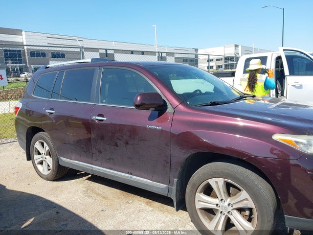 Продажа на аукционе авто 2013 Toyota Highlander Limited V6, vin: 5TDYK3EH2DS127249, номер лота: 45069139