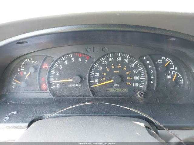 Продажа на аукционе авто 2001 Toyota Tundra Sr5 V8, vin: 5TBKT44141S217083, номер лота: 45069143