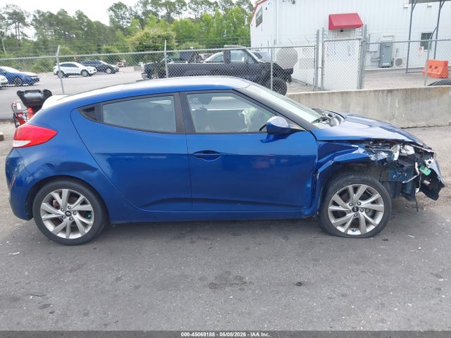 Продажа на аукционе авто 2016 Hyundai Veloster, vin: KMHTC6AD3GU274011, номер лота: 45069188