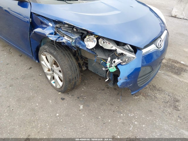 Продажа на аукционе авто 2016 Hyundai Veloster, vin: KMHTC6AD3GU274011, номер лота: 45069188