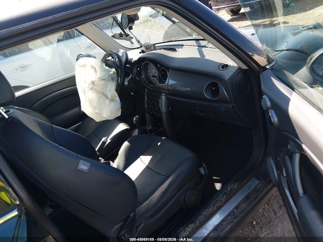 45069189 :رقم المزاد ، WMWRC335X6TJ76968 vin ، 2006 Mini Cooper مزاد بيع