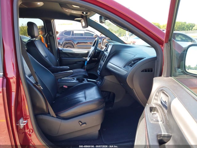 2019 Dodge Grand Caravan Gt მანქანა იყიდება აუქციონზე, vin: 2C4RDGEG6KR674558, აუქციონის ნომერი: 45069198