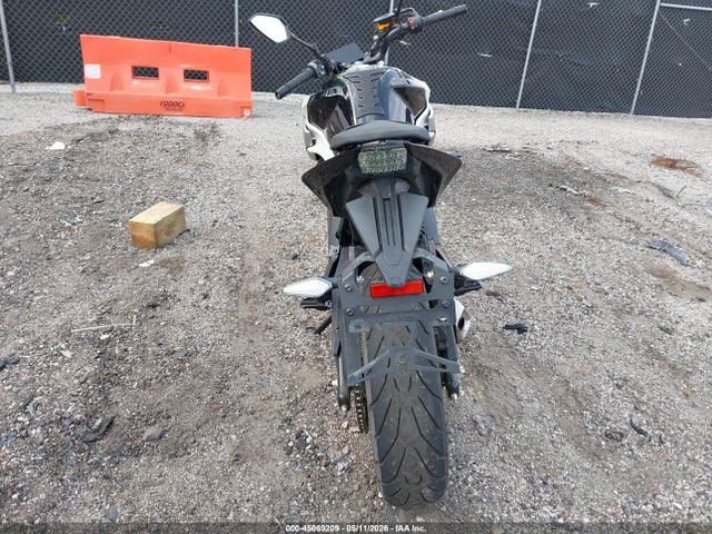 Aukcja sprzedaży 2022 Cf Moto 650nk, vin: LCEPEVLBXN6001025, numer aukcji: 45069209