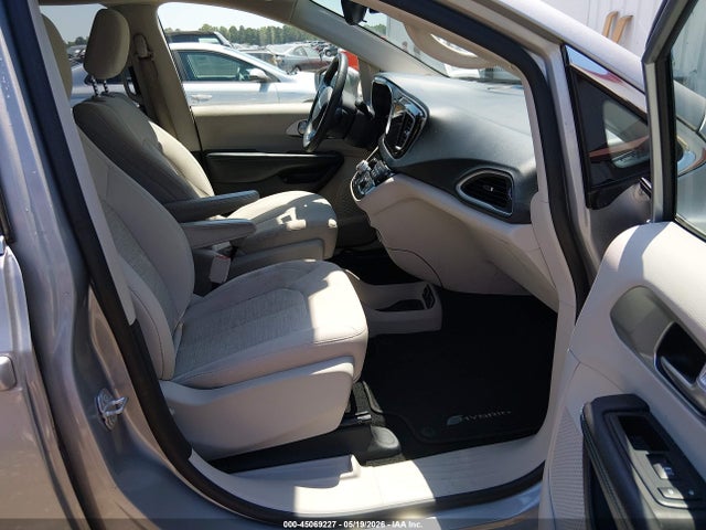 Aukcja sprzedaży 2017 Chrysler Pacifica Hybrid Touring Plus, vin: 2C4RC1H78HR838221, numer aukcji: 45069227