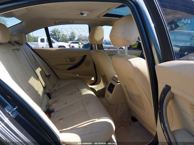 45069261 :رقم المزاد ، WBA3A5C51EP601153 vin ، 2014 Bmw 328i مزاد بيع