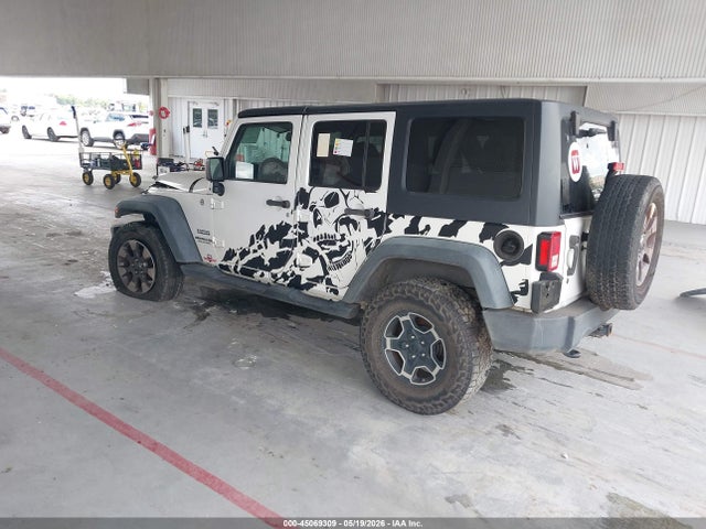 45069309 :رقم المزاد ، 1C4HJWDG8EL177444 vin ، 2014 Jeep Wrangler Unlimited Sport مزاد بيع