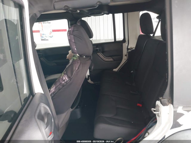 45069309 :رقم المزاد ، 1C4HJWDG8EL177444 vin ، 2014 Jeep Wrangler Unlimited Sport مزاد بيع