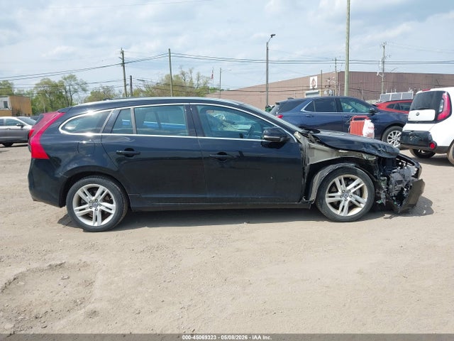 Продажа на аукционе авто 2016 Volvo V60 T5 Premier, vin: YV1612SKXG1307949, номер лота: 45069323