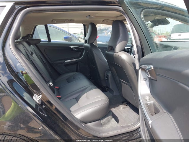 Продажа на аукционе авто 2016 Volvo V60 T5 Premier, vin: YV1612SKXG1307949, номер лота: 45069323
