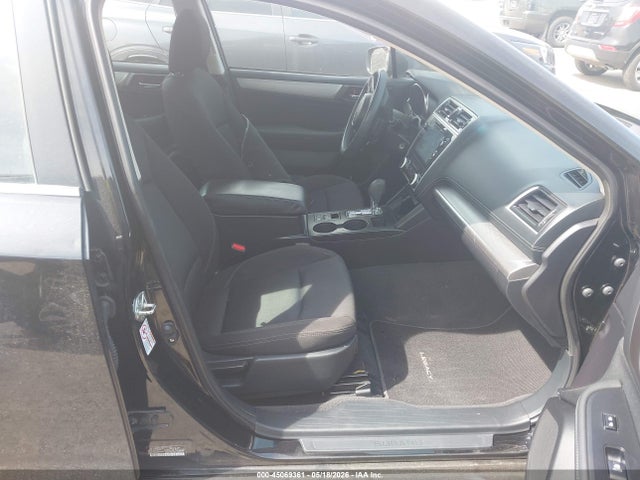 2018 Subaru Legacy 2.5i Premium მანქანა იყიდება აუქციონზე, vin: 4S3BNAC61J3023805, აუქციონის ნომერი: 45069361
