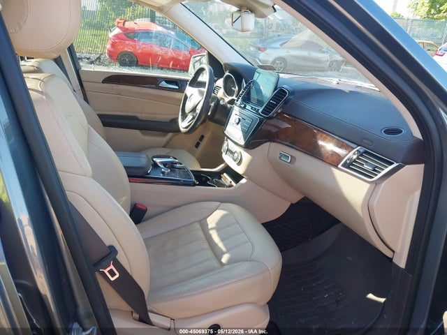 45069375 :رقم المزاد ، 4JGDF6EE0HA825383 vin ، 2017 Mercedes-benz Gls 450 4matic مزاد بيع