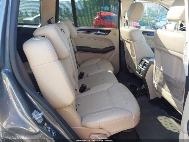 45069375 :رقم المزاد ، 4JGDF6EE0HA825383 vin ، 2017 Mercedes-benz Gls 450 4matic مزاد بيع