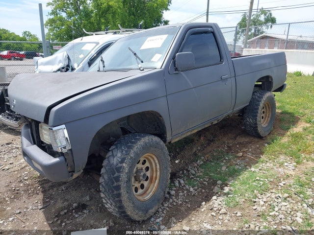 1992 Nissan Truck Short Wheelbase მანქანა იყიდება აუქციონზე, vin: 1N6SD11Y7NC372462, აუქციონის ნომერი: 45069376