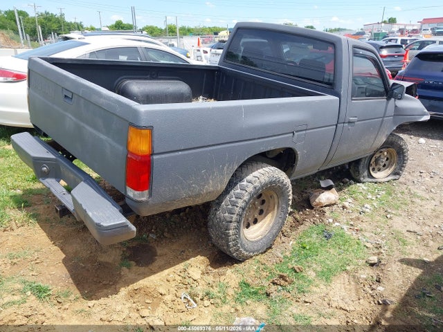 1992 Nissan Truck Short Wheelbase მანქანა იყიდება აუქციონზე, vin: 1N6SD11Y7NC372462, აუქციონის ნომერი: 45069376