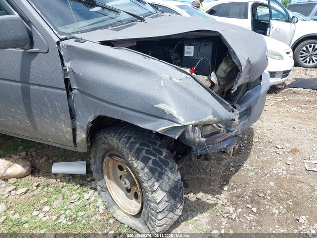1992 Nissan Truck Short Wheelbase მანქანა იყიდება აუქციონზე, vin: 1N6SD11Y7NC372462, აუქციონის ნომერი: 45069376
