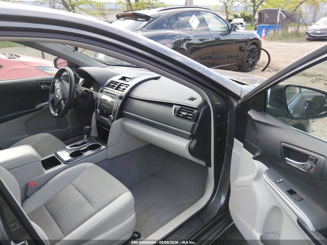 45069404 :رقم المزاد ، 4T1BD1FK6CU045111 vin ، 2012 Toyota Camry Hybrid Le مزاد بيع