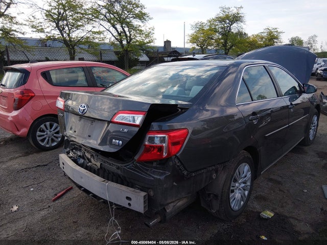 45069404 :رقم المزاد ، 4T1BD1FK6CU045111 vin ، 2012 Toyota Camry Hybrid Le مزاد بيع