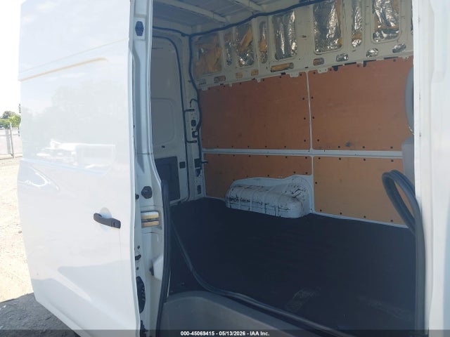 45069415 :رقم المزاد ، 1N6AF0LY7DN111459 vin ، 2013 Nissan Nv Cargo Nv2500 Hd Sv V8 مزاد بيع