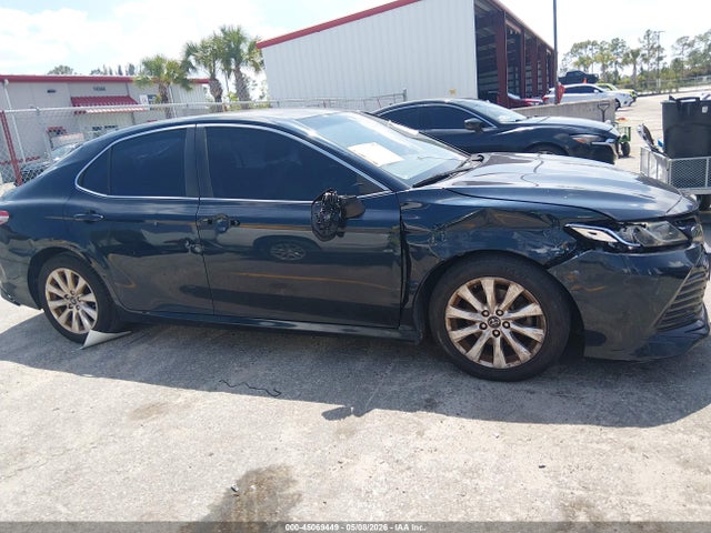 2018 Toyota Camry Le მანქანა იყიდება აუქციონზე, vin: 4T1B11HK9JU502223, აუქციონის ნომერი: 45069449