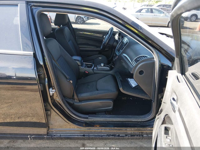 Продаж на аукціоні авто 2019 Chrysler 300 Touring, vin: 2C3CCAAG8KH758919, номер лоту: 45069459