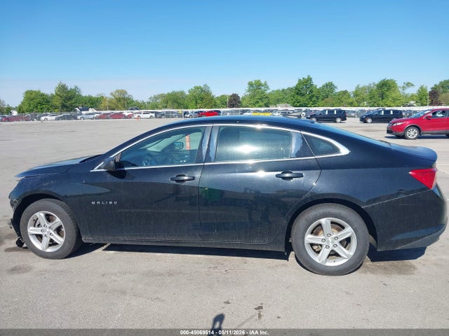 1G1ZC5ST1LF126915 Chevrolet Malibu Fwd 1fl