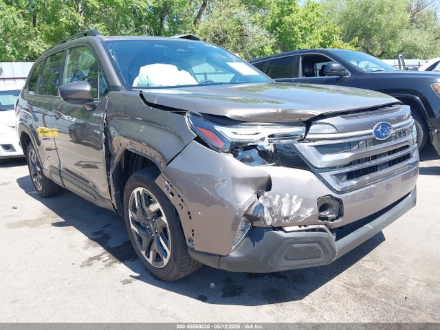 2025 Subaru Forester Premium Hybrid მანქანა იყიდება აუქციონზე, vin: JF2SLSED0SH432665, აუქციონის ნომერი: 45069530